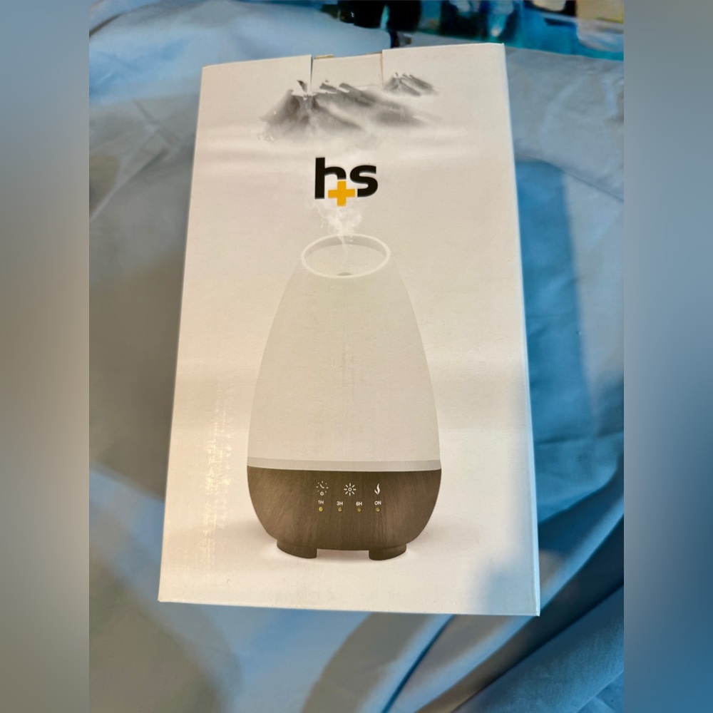 Essential Oil Diffuser aromatherapy humidifier w/ color changing lamp light